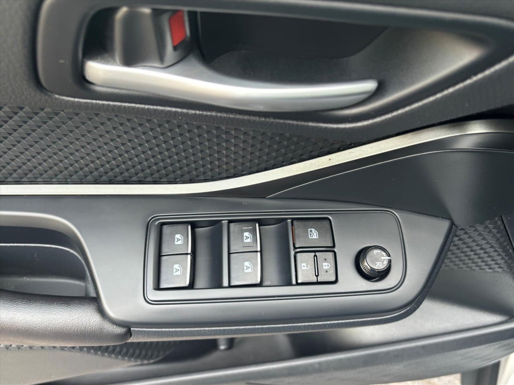 Toyota C-hr 1.2 116pk comfort| airco| adapt.cruise|lane assist| rijklaar in