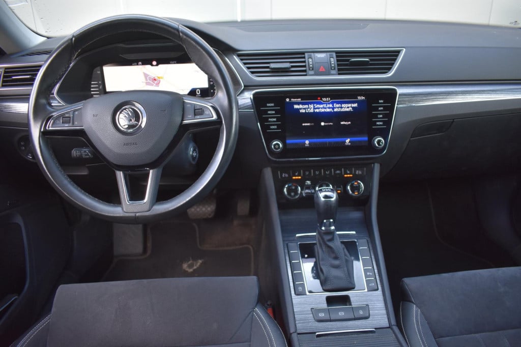 Skoda Superb combi 1.5 tsi act | trekhaak | virtual cockpit | canton | stoe