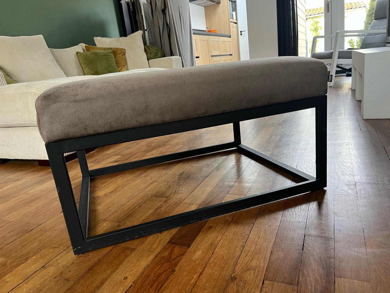 Poef - voetenbank suede grijs