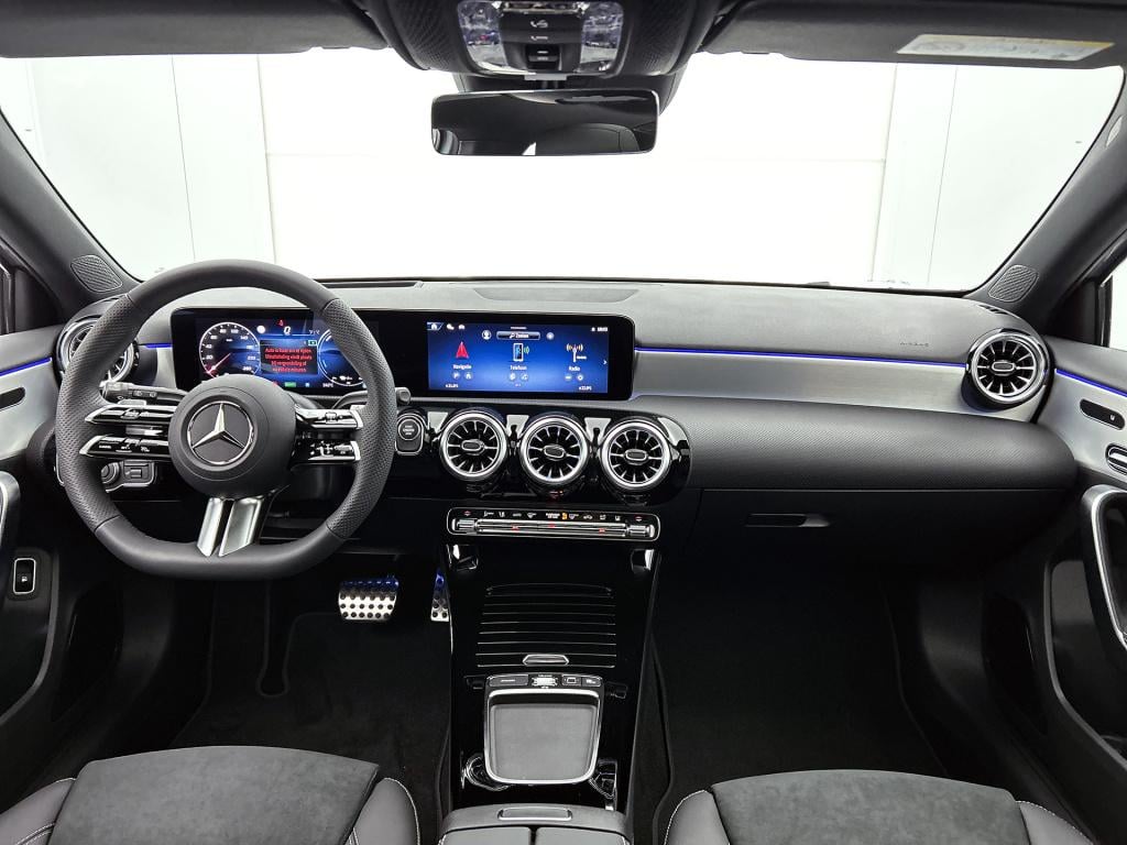 Mercedes-Benz A-Klasse 250 e business solution amg | nightpakket | amg line