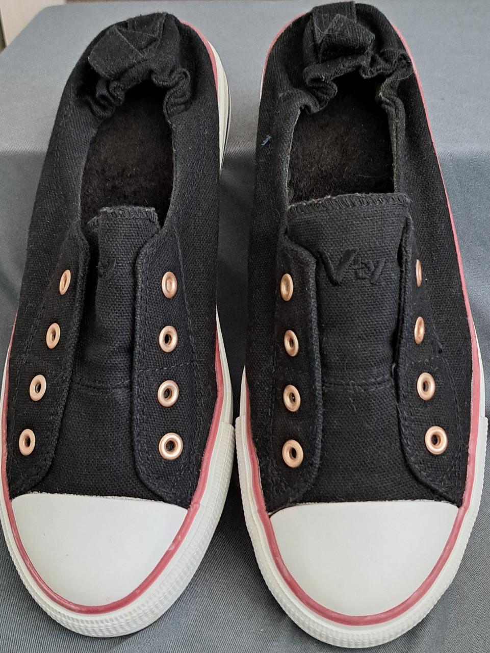 Diverse nieuwe damesschoenen mt. 40/41