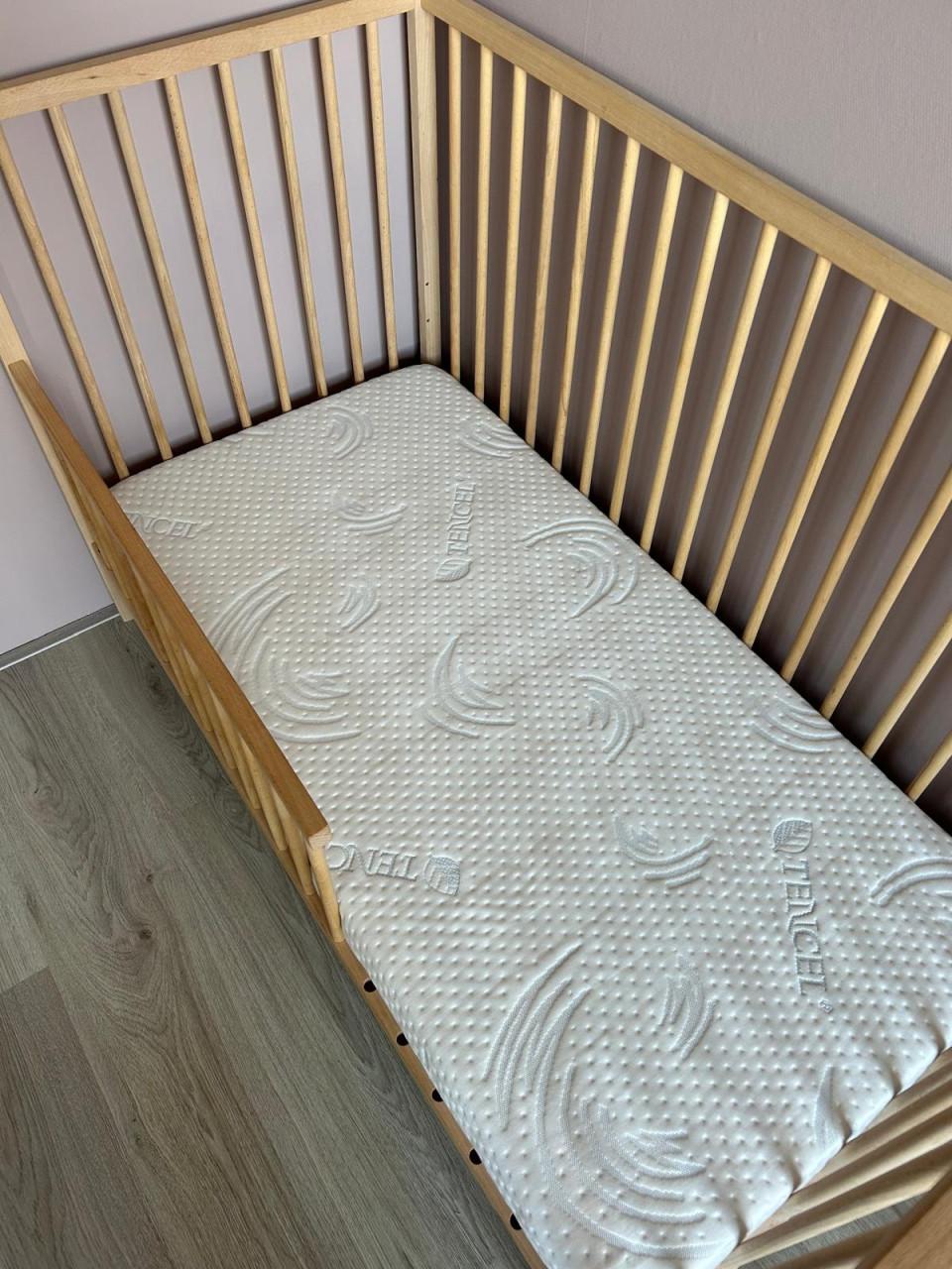 Houten ledikant 120x60 incl. matras