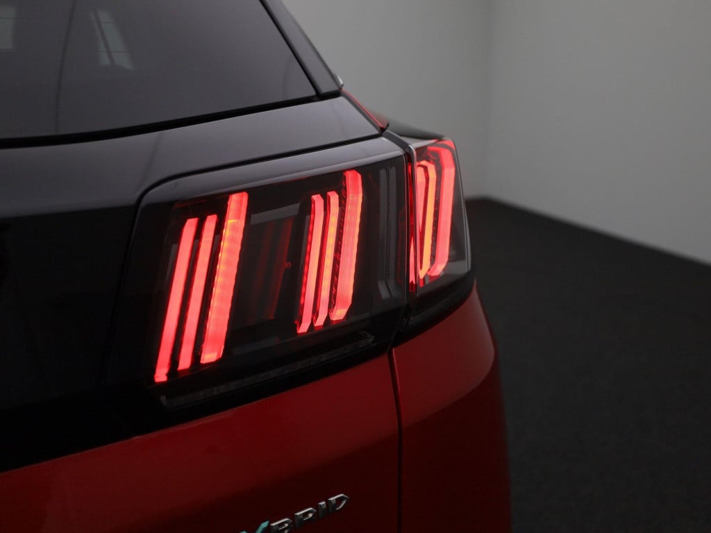 Peugeot 3008 1.6 hybrid 225 gt pack business | automaat | leder | trekhaak 