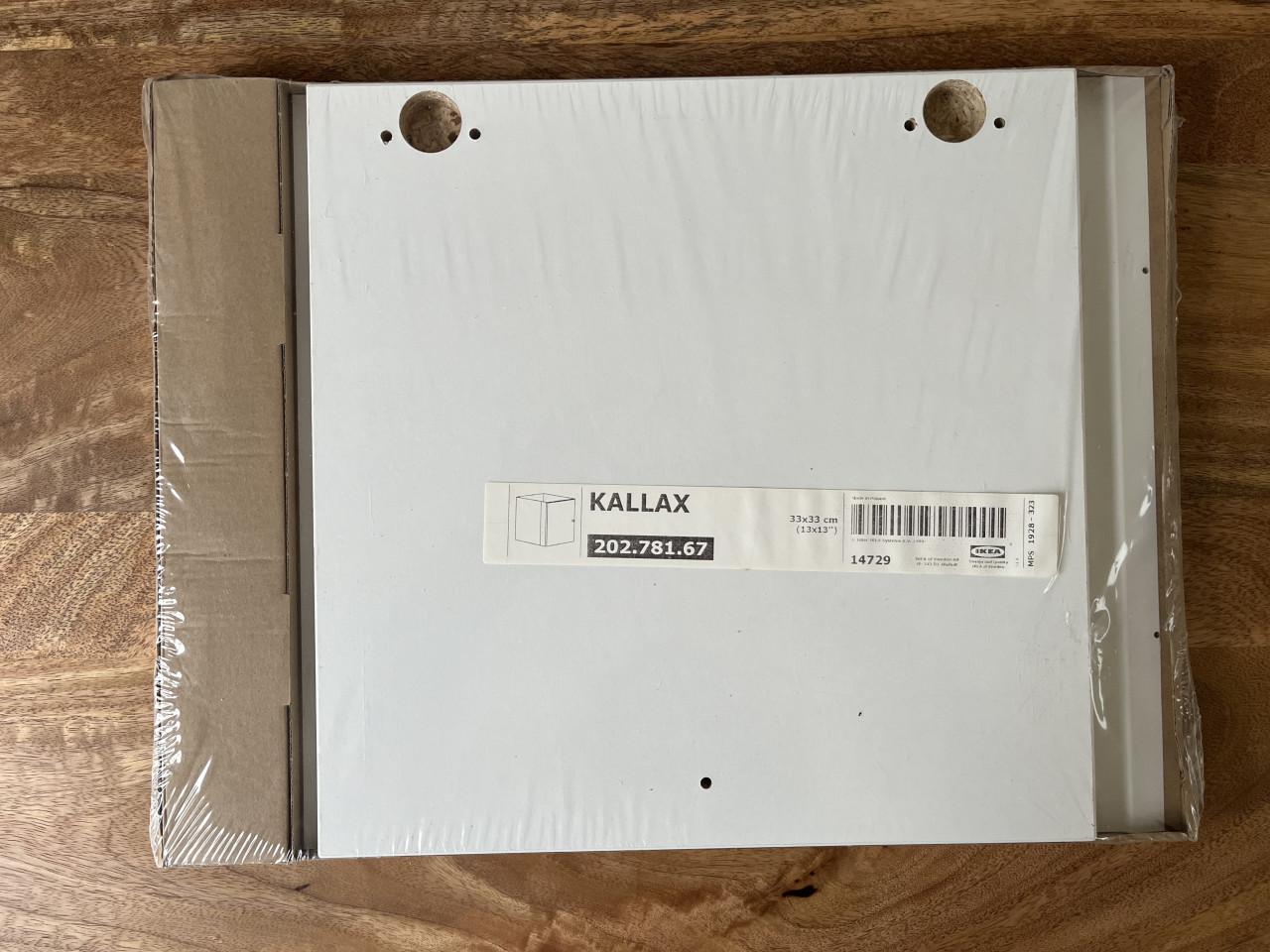 IKEA KALLAX Inzet met deur, wit, 33x33 cm. Niuew