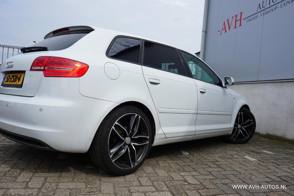 Audi A3 sportback 1.2 tfsi s edition automaat