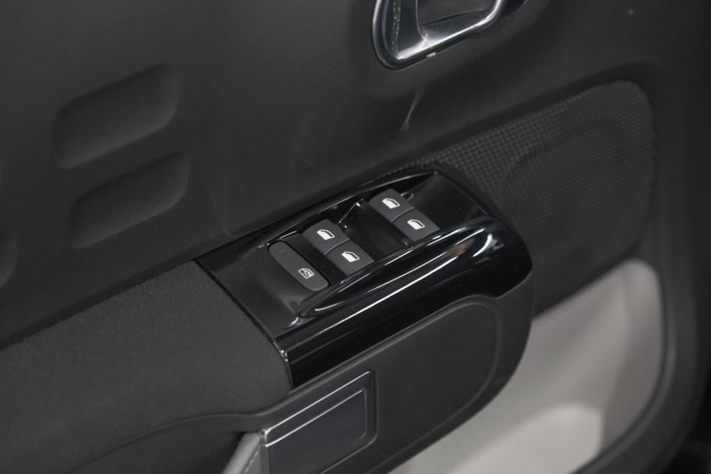 Citroen C3 puretech 110 eat6 business | camera | allseason banden | dodehoe