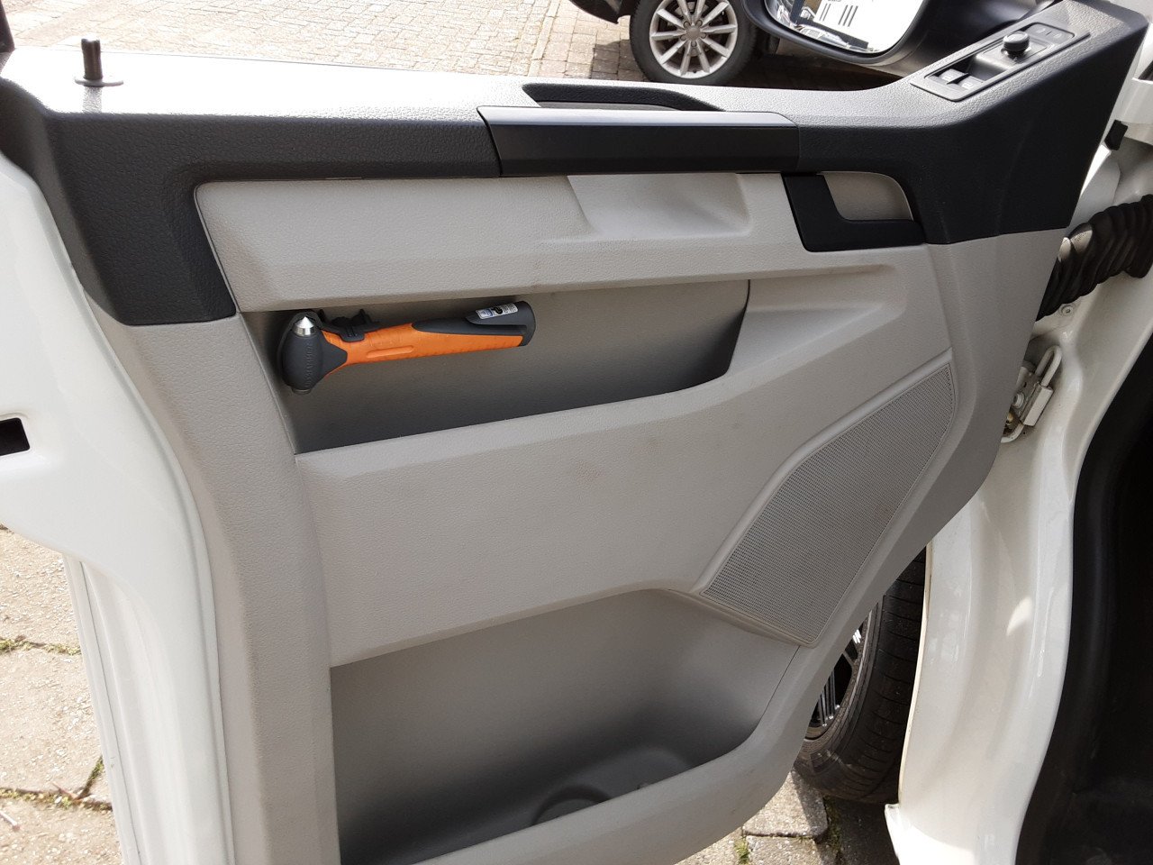Volkswagen Transporter 2.0 TDI L2H1 Trendline AUTOMAAT DSG