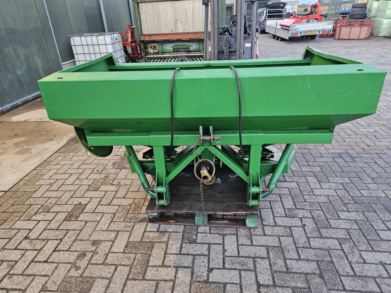 Amazone kunstmeststrooier
