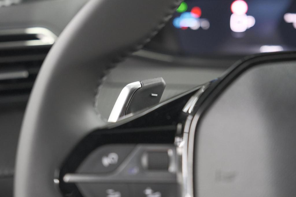 Peugeot 2008 hybrid 145 e-dcs6 allure | 360 camera | adaptieve cruise contr