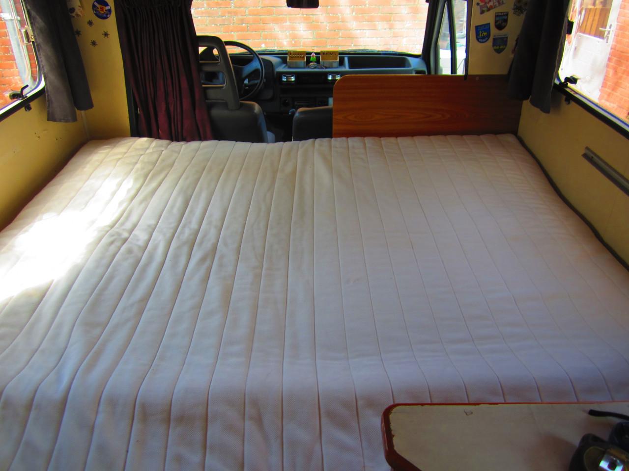 Ford Rimor alkoof camper