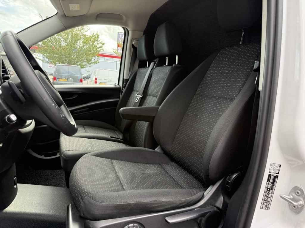 Mercedes-Benz Vito 114 cdi lang | zb edition | nl-auto | 1e eig | 18'' spor