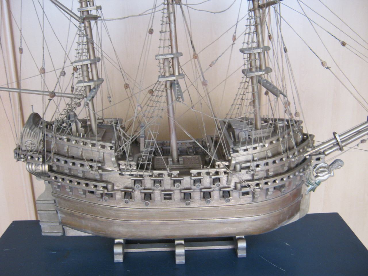 Volledig houten schip.