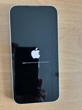 IPhone 13 in extreem goede staat (onbeschadigd)