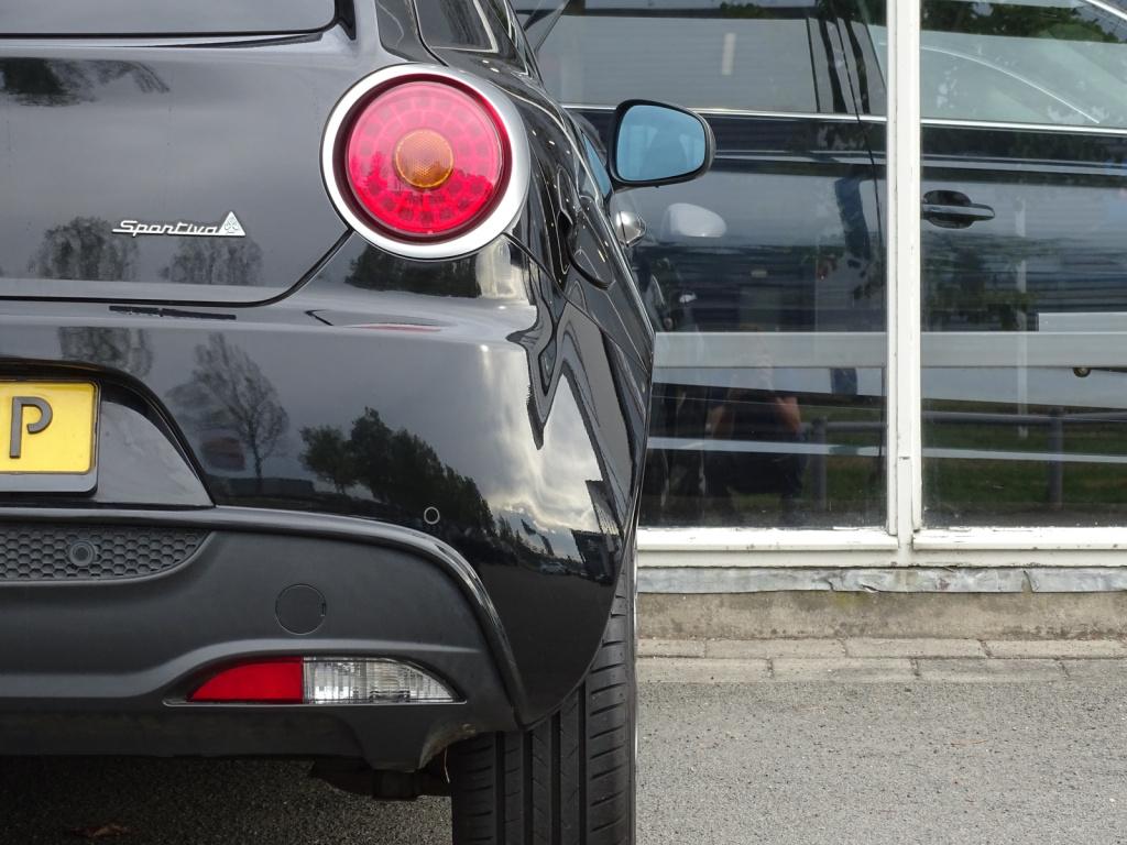 Alfa Romeo MiTo 1.4 t quadrifoglio verde 170pk | blue&me | leder | navi