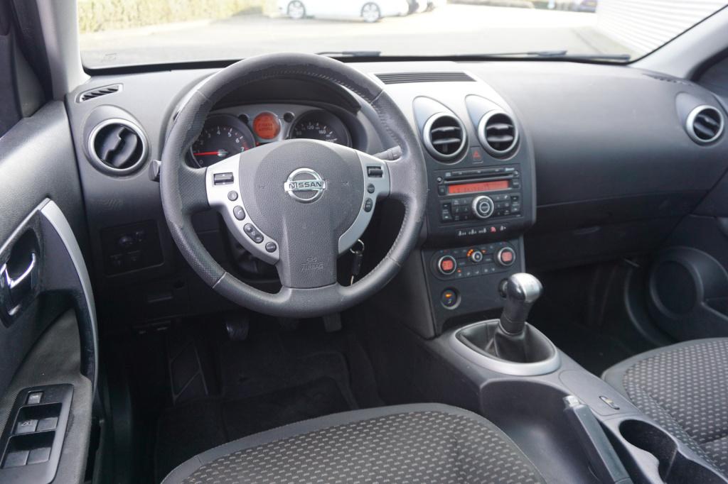 Nissan Qashqai 1.6 acenta airco / cruise / elektr. ramen / parkeers. / trek
