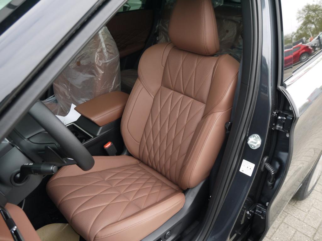 Mitsubishi Outlander 2.4 phev intense+