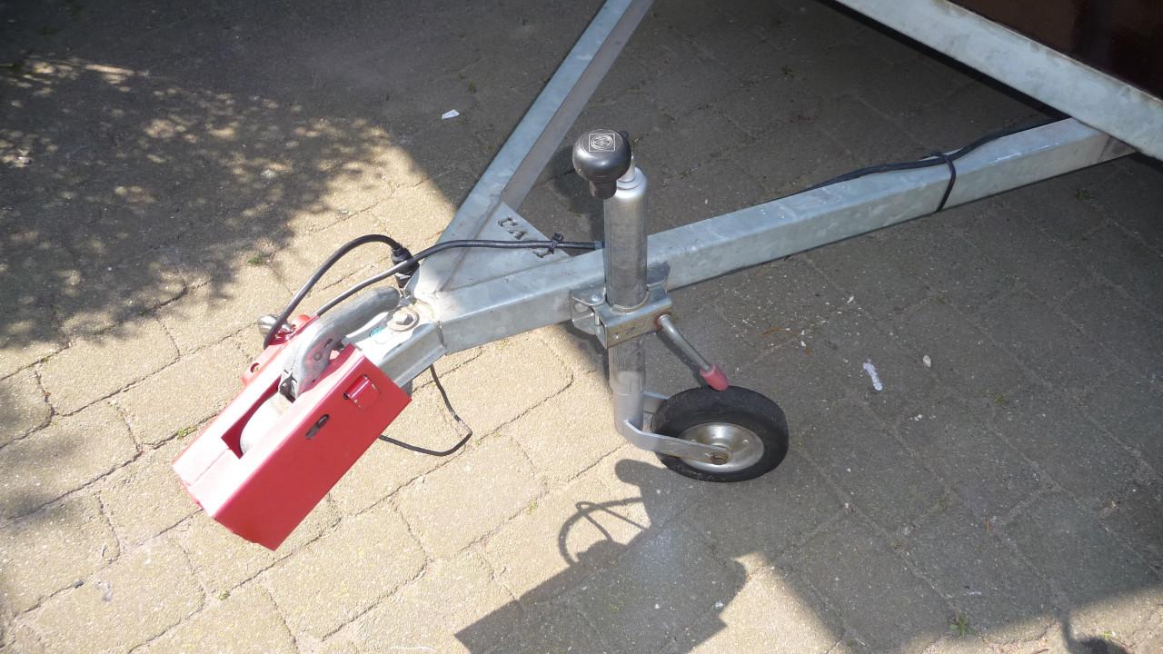 TE KOOP ONGEREMDE ENKELASSER MERK ROVA