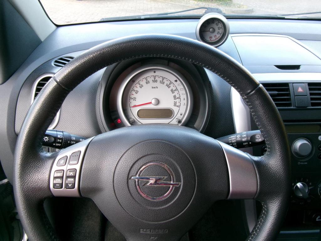 Opel Agila 1.2 automaat, airco, elec. ramen, hoge zit
