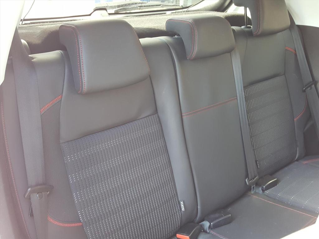 Peugeot 208 gtline 1.2-110pk automaat (eat6) trekhaak | apple carplay & and