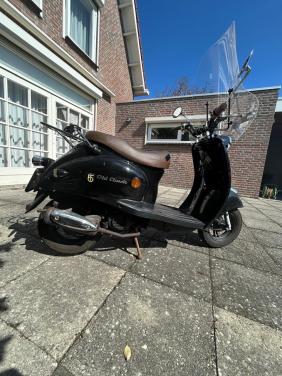 BTC Old Classic scooter