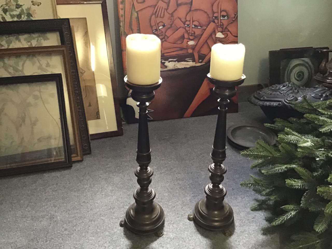 Set antieke kerkkandelaars