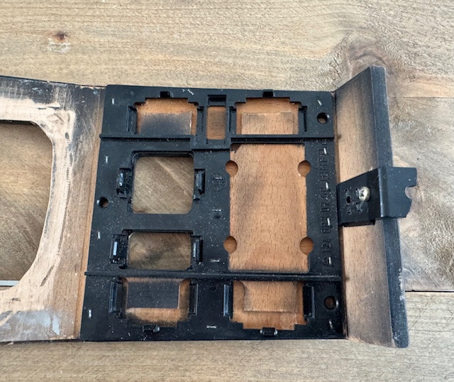 Middencosole hout Zebrano Mercedes Benz W124, handgeschakeld