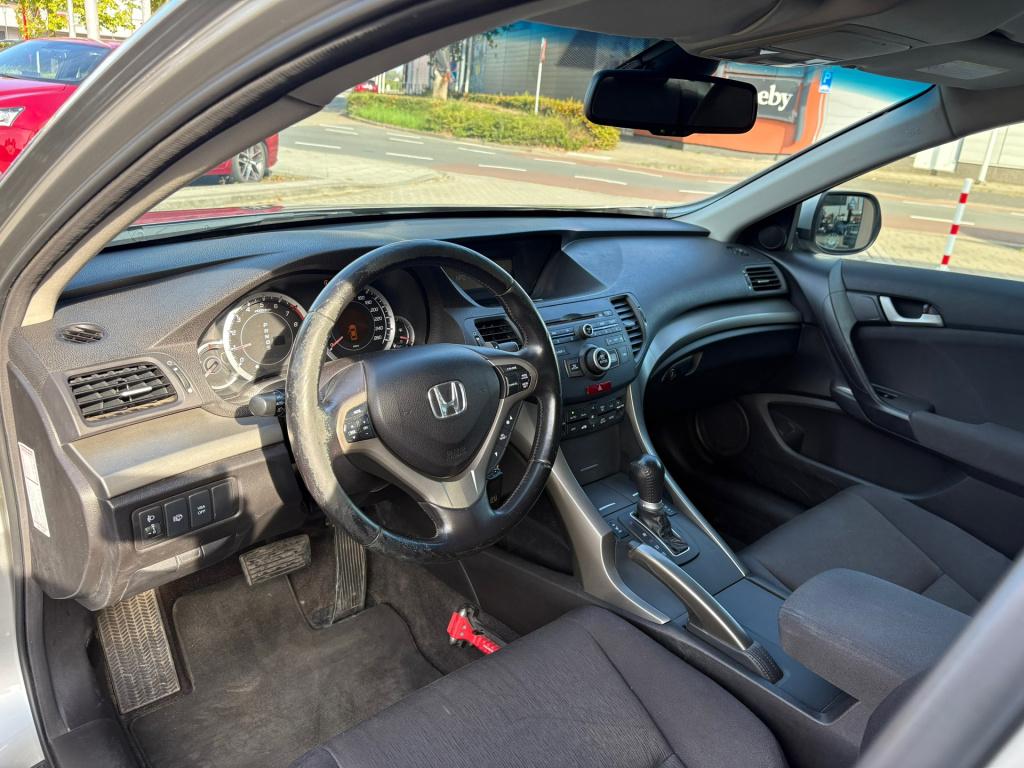 Honda Accord 2.0i elegance
