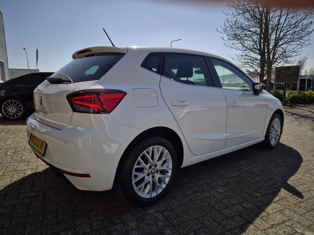 Seat Ibiza 1.0 tsi style business intense 5-drs