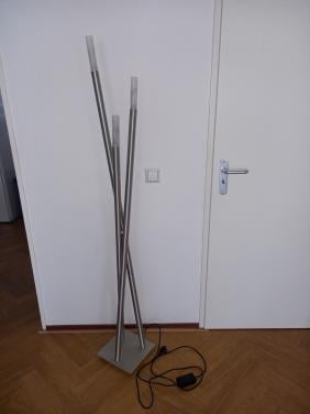 Mooie staande vloerlamp