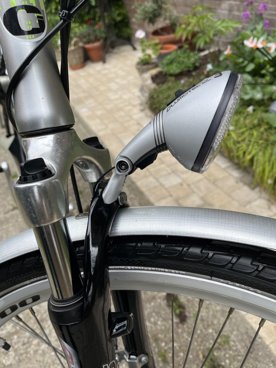 Dames fiets City Star 8 versn trom-rem verlichting Uit de Gazelle familie..