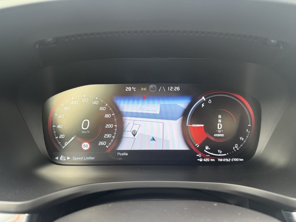 Volvo V60 t6 340pk recharge r-design| panodak| adap.cruise| 360camera| tre