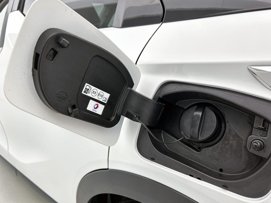 Ds Ds 3 crossback 130pk automaat rivoli | matrix led | navigatie | stoelver