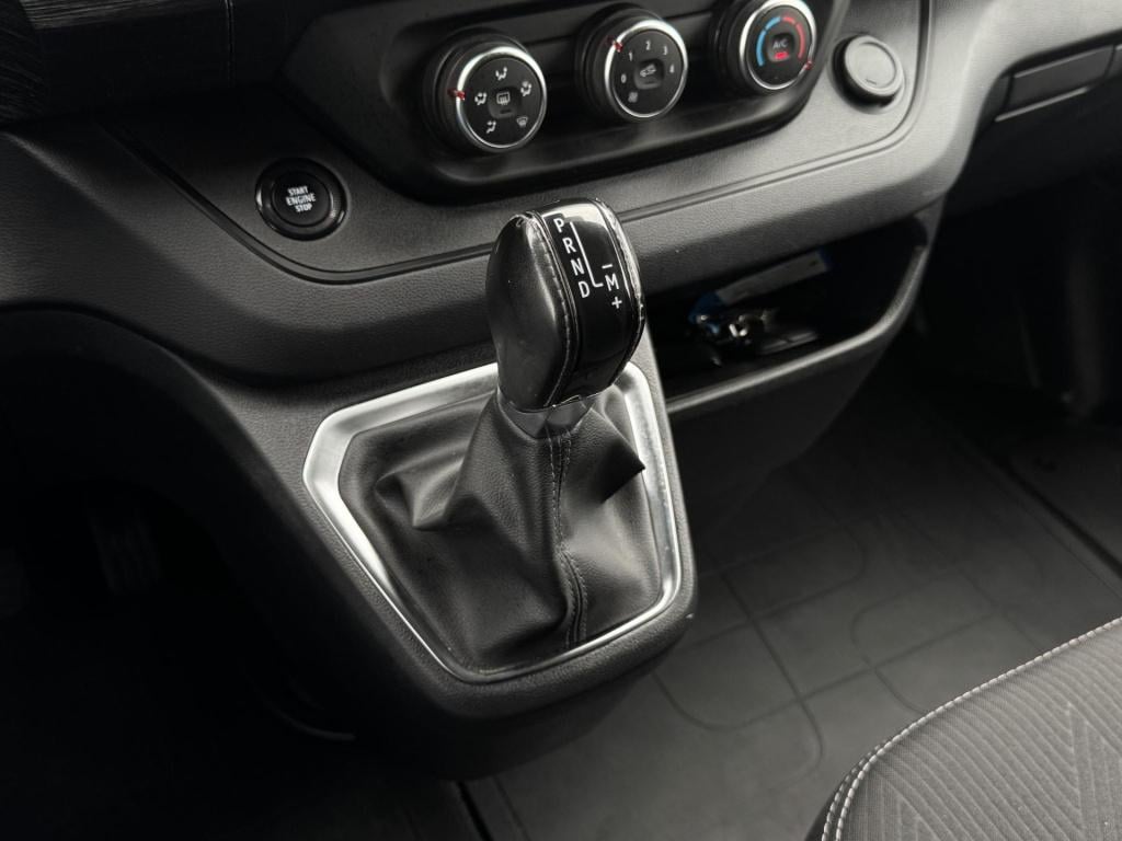 Nissan Primastar 2.0 dci 170 l2h1 n-connecta automaat prijs is ex. btw!