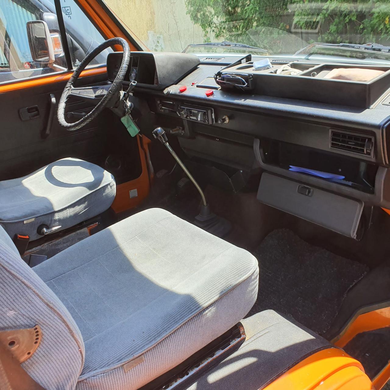 Volkswagen T3 diesel kampeerauto (volledig wegenbelastingvrij)