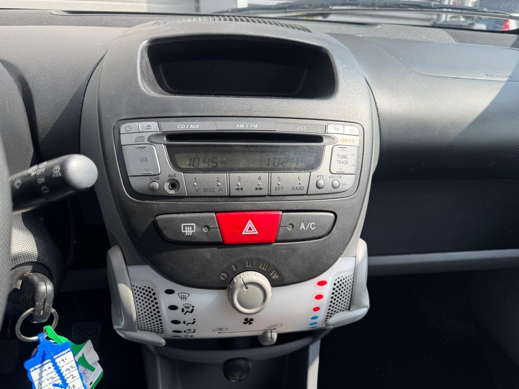 Peugeot 107 1.0-12v xs/nap/apk/airco