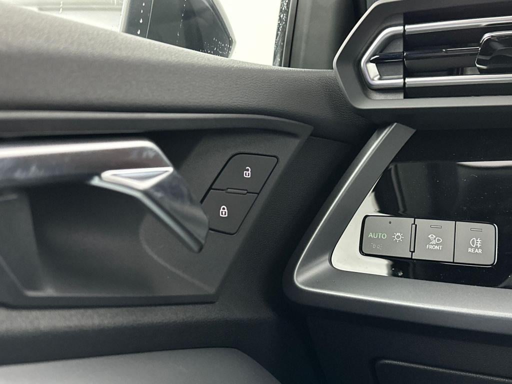 Audi A3 sportback advanced edition 40 tfsi e 150 kw / 204 pk sportba