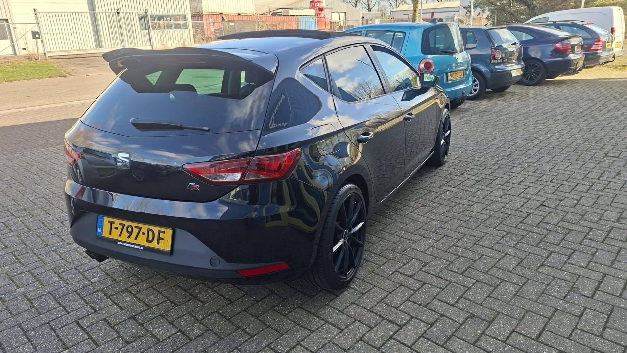 Seat Leon 1.8 TSI FR 180 pk 5deurs bj:2013 airco panodak lm-velgen i.z.g.st
