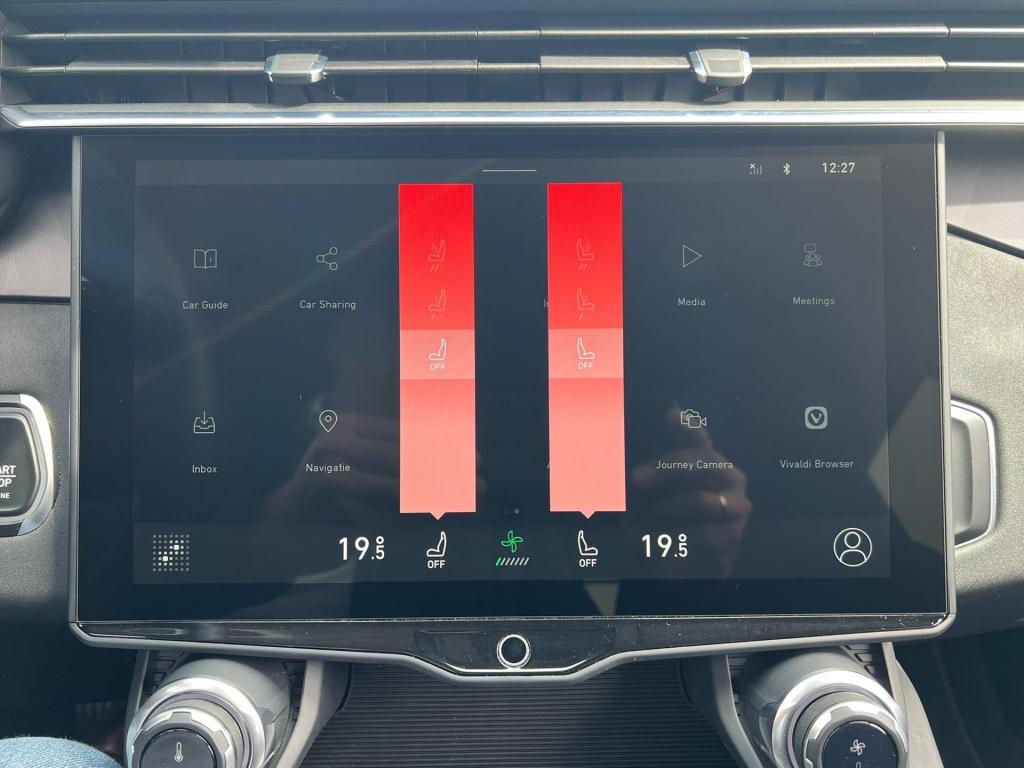 Lynk & Co 01 1.5 261pk phev 7dcth , black edition , panoramadak , adaptive 