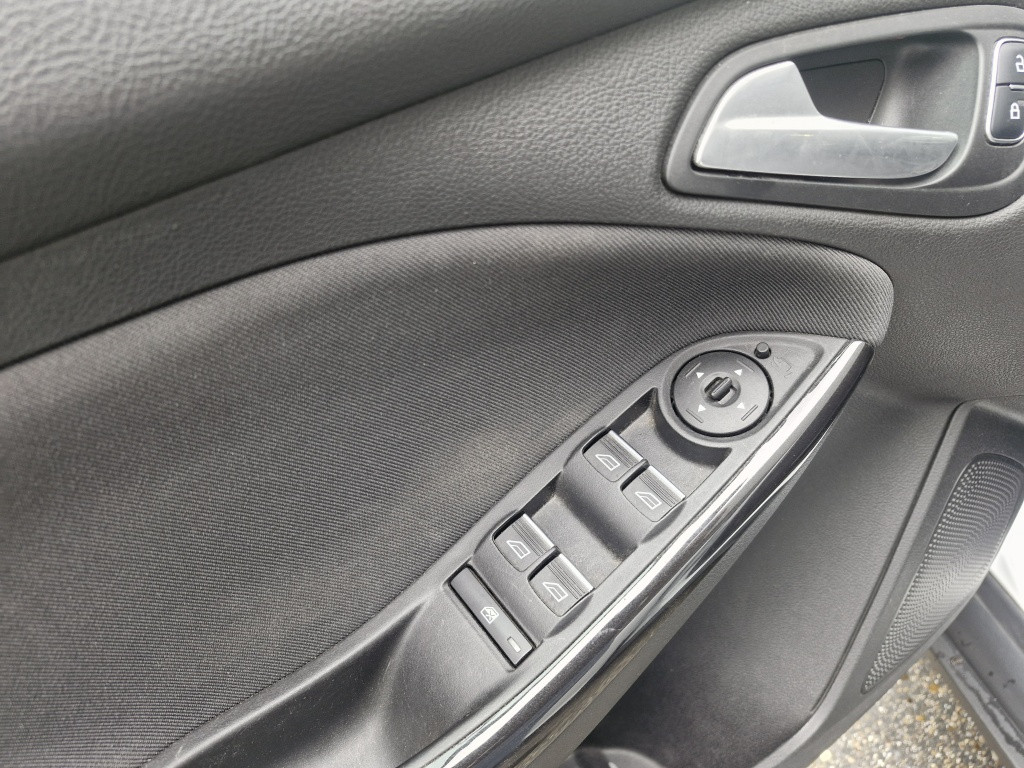 Ford Focus wagon 1.5 titanium