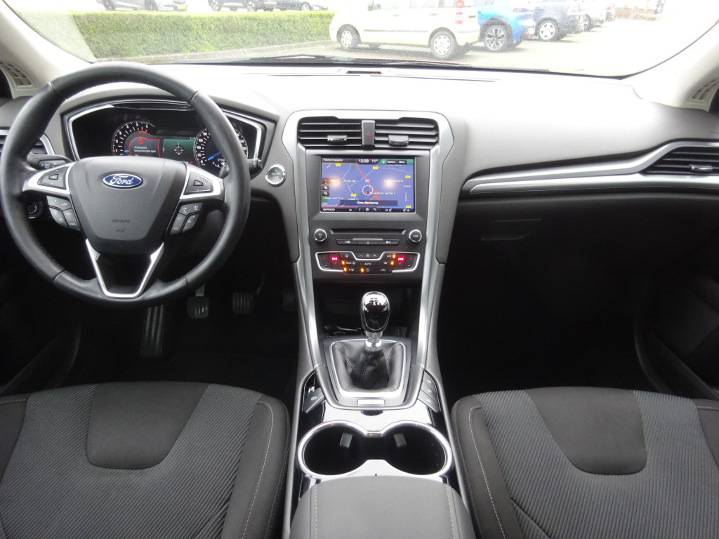 Ford Mondeo wagon 1.5 tdci titanium 1e eigenaar / navigatie / cruise contol