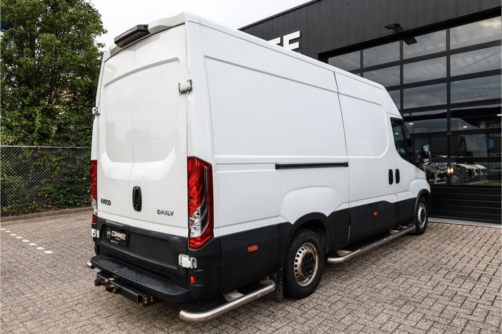 Iveco Daily 35s14v a8 2.3 3520l l2h2 automaat i trekhaak 3.5t i clima i cr.