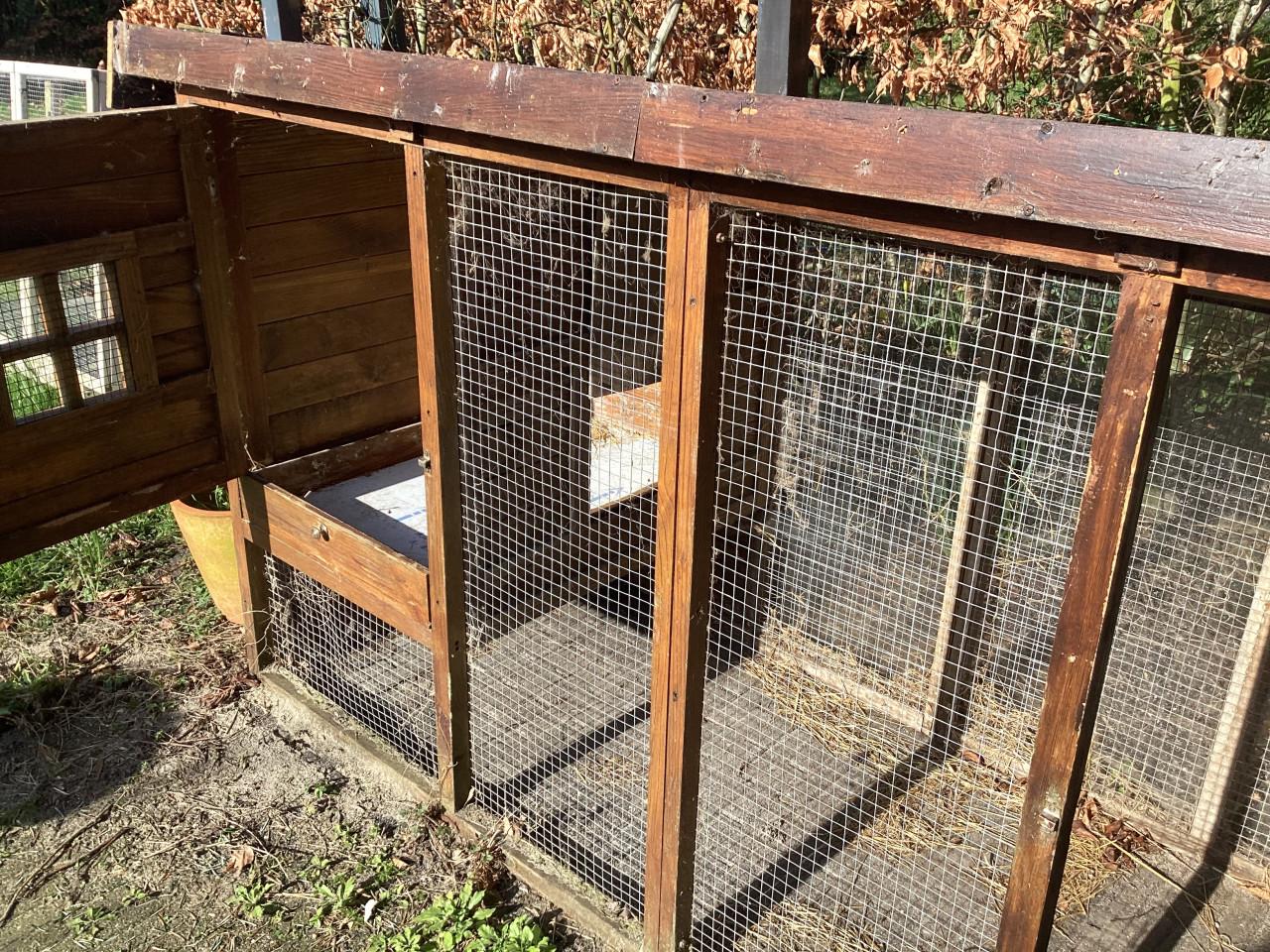 2 Konijnen/kippen hok