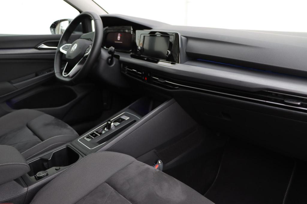Volkswagen Golf 1.5 etsi style 150pk dsg7