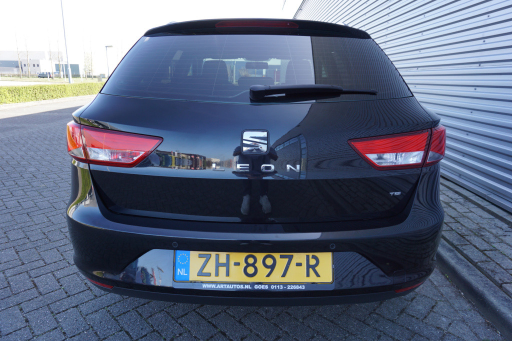 Seat Leon st 1.2 tsi reference climate / navi / elektr. ramen / parkeers. /