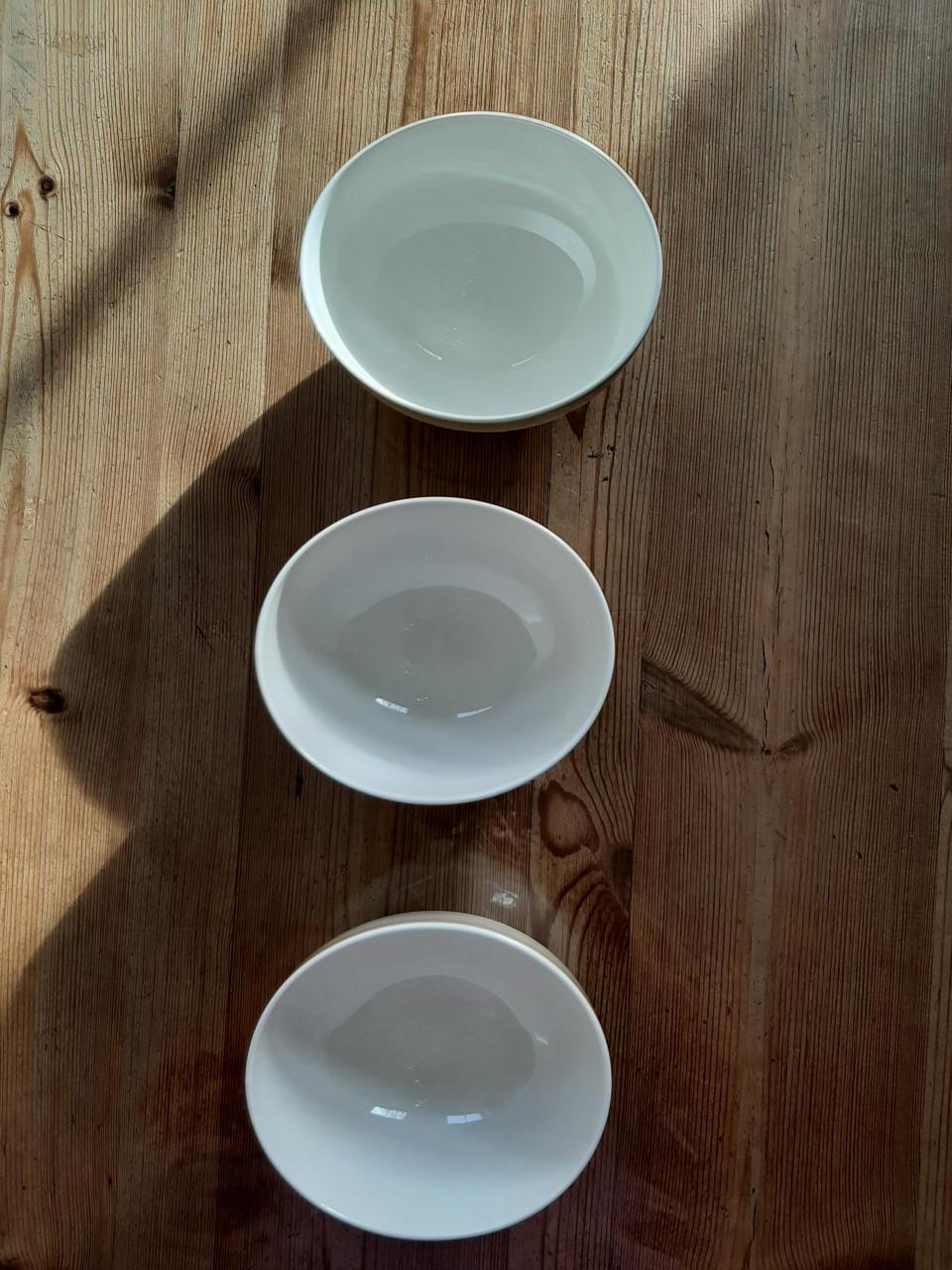VILLEROY & BOCH - 3  ONTBIJT / SOEPKOMMEN - OVAAL - DIA 15 / 13 CM