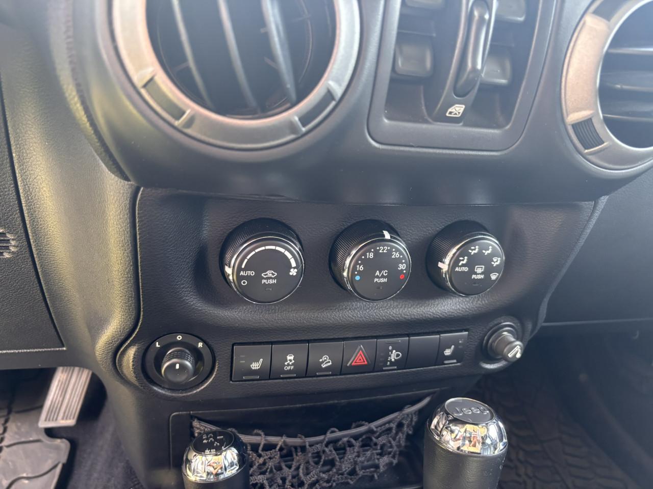 Jeep Wrangler Unlimited 2.8 CRD MOAB 4D Aut. 2013, ORIGEEL NL + NAP