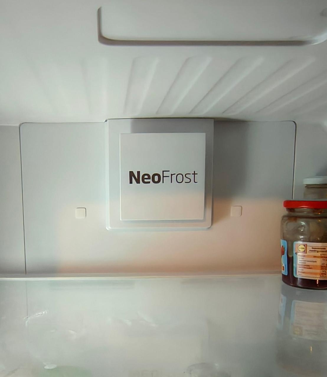 Beko koel/vriescombinatie i.z.g.s. 200 euro.