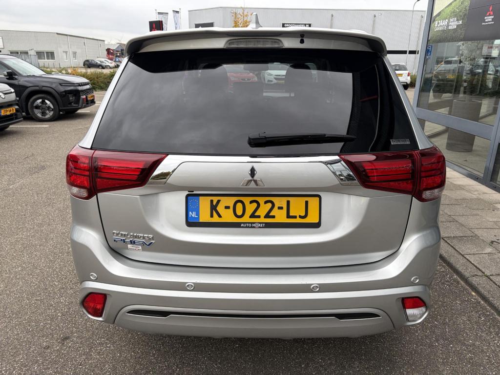 Mitsubishi Outlander 2.4 phev intense