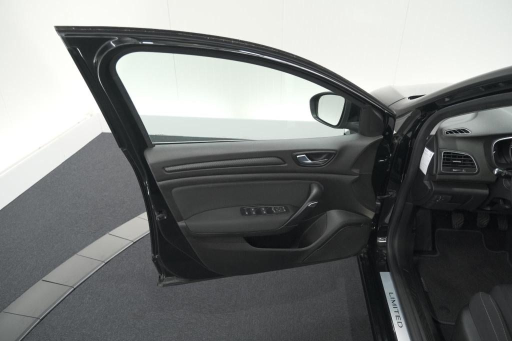 Renault Megane tce 110 limited | apple carplay | parkeersensoren | cruise c