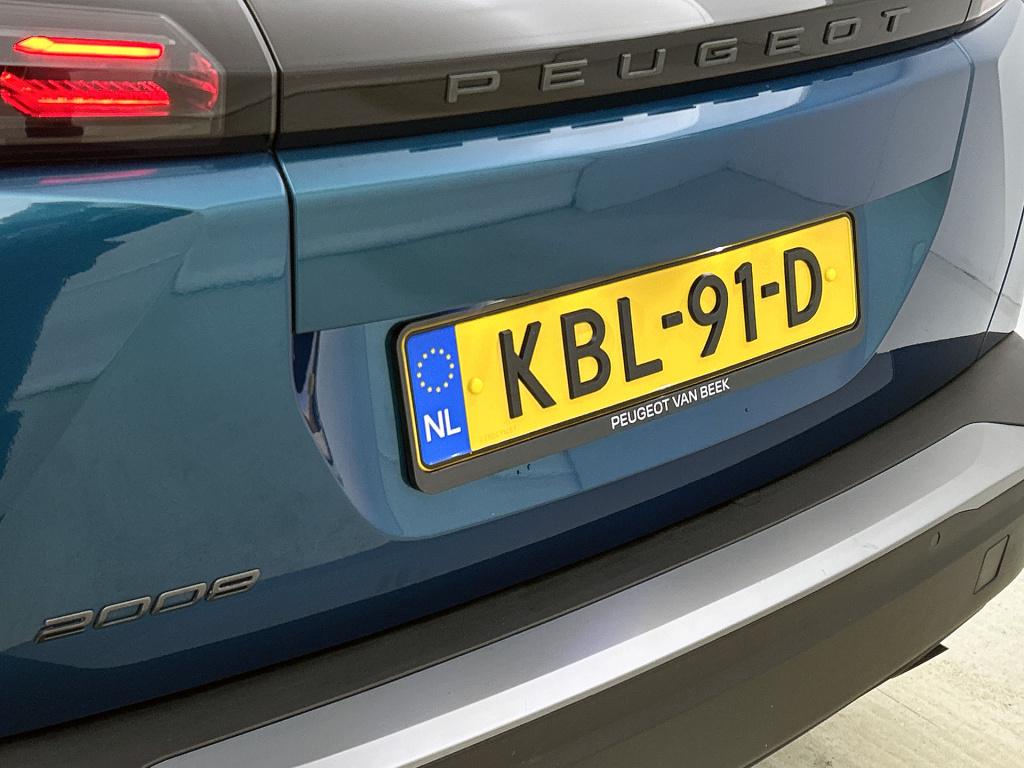Peugeot 2008 100 pk allure | rijklaar | parkeersensoren rondom | apple carp